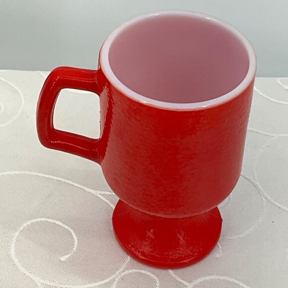 Vintage Red Milk Glass Footed Mug With Handle 4.5" Tall Retro Kitchen Decor - Picture 4 of 6